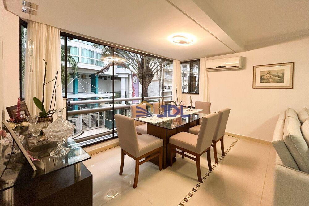 Apartamento à venda com 3 quartos, 171m² - Foto 2