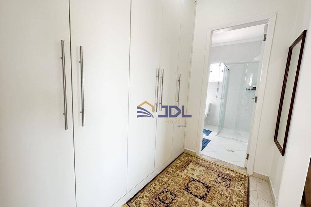 Casa, 3 quartos, 320 m² - Foto 1