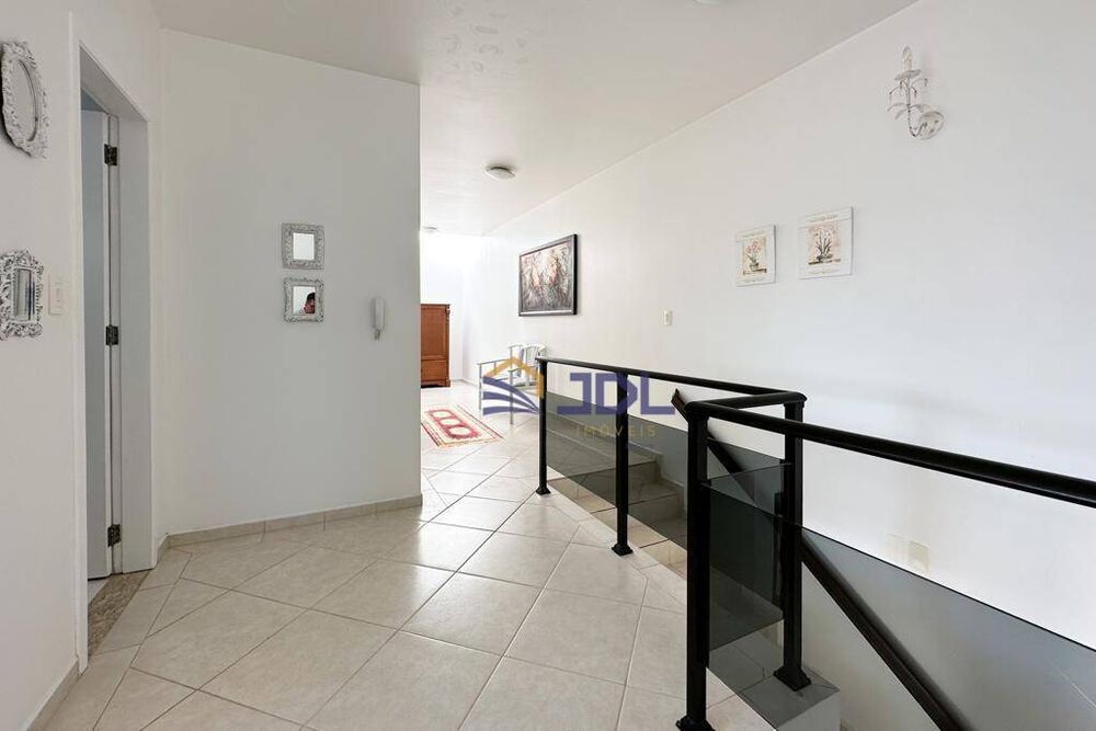 Casa, 3 quartos, 320 m² - Foto 2