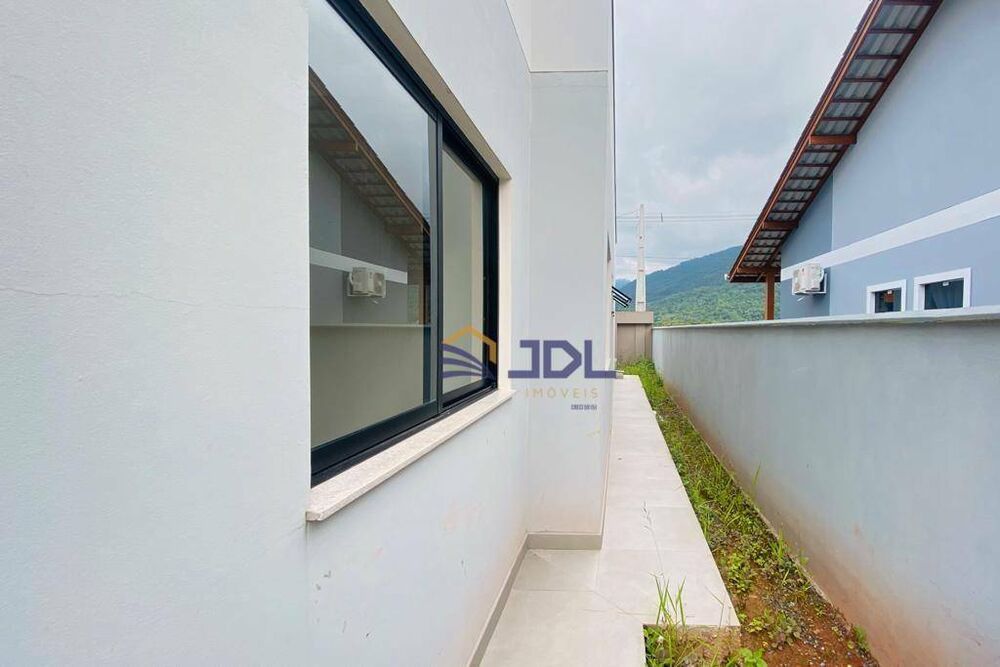 Casa à venda com 3 quartos, 102m² - Foto 15