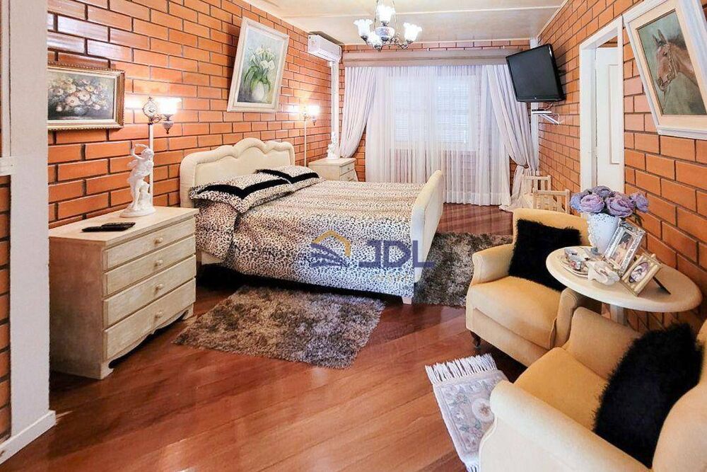 Casa à venda com 4 quartos, 700m² - Foto 17