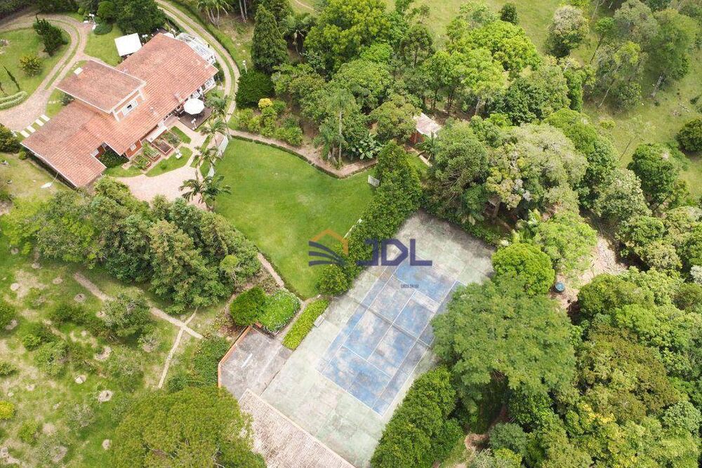 Casa à venda com 4 quartos, 700m² - Foto 1