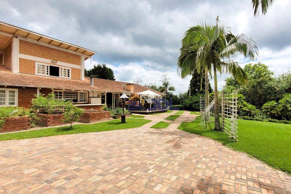 Casa à venda com 4 quartos, 700m² - Foto 4