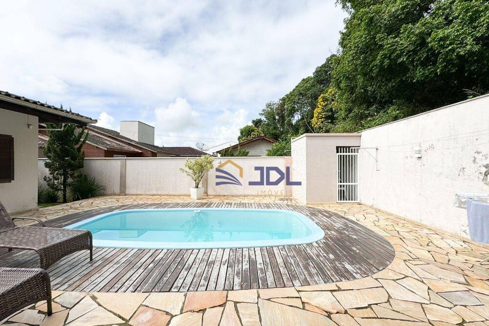 Casa à venda com 3 quartos, 230m² - Foto 8