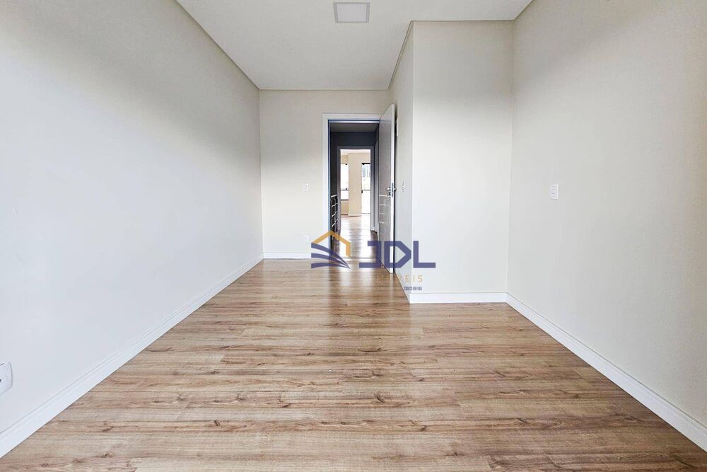 Casa à venda com 3 quartos, 118m² - Foto 4