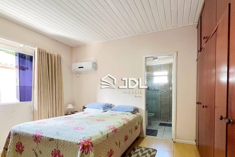 Casa, 3 quartos, 207 m² - Foto 3