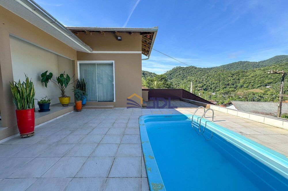 Casa, 2 quartos, 158 m² - Foto 2