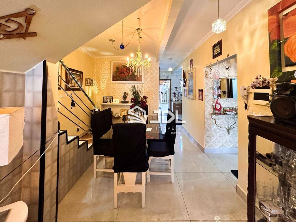 Casa à venda com 3 quartos, 171m² - Foto 2