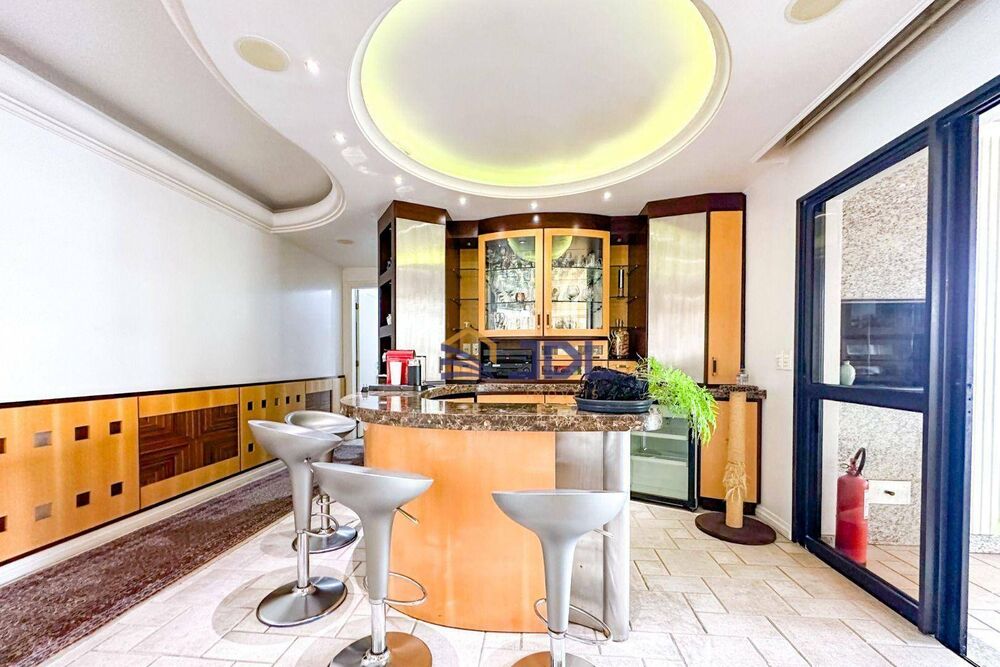 Apartamento, 4 quartos, 320 m² - Foto 1