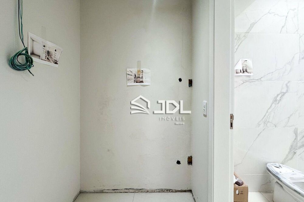 Casa à venda com 3 quartos, 78m² - Foto 6