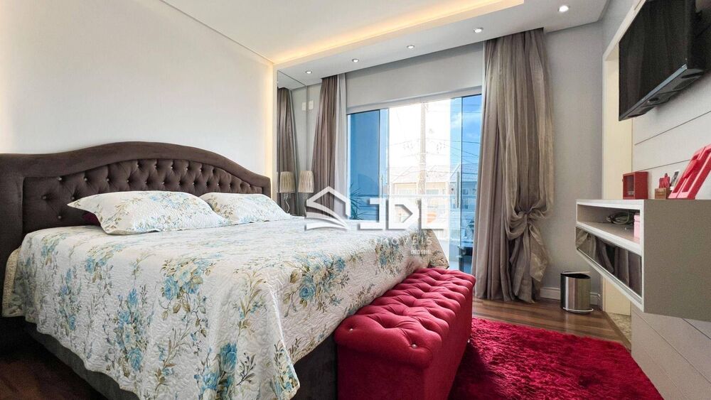 Casa à venda com 3 quartos, 201m² - Foto 5