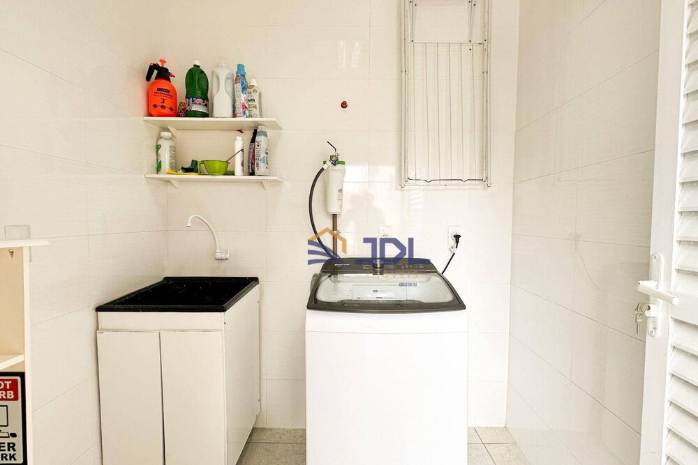 Casa à venda com 3 quartos, 240m² - Foto 16