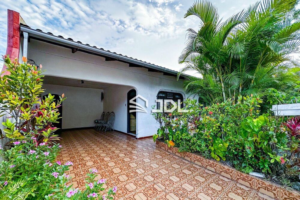 Casa, 3 quartos, 180 m² - Foto 1