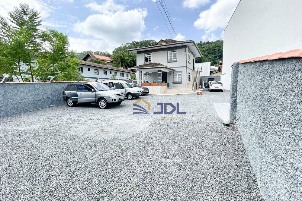 Casa à venda com 4 quartos, 204m² - Foto 4