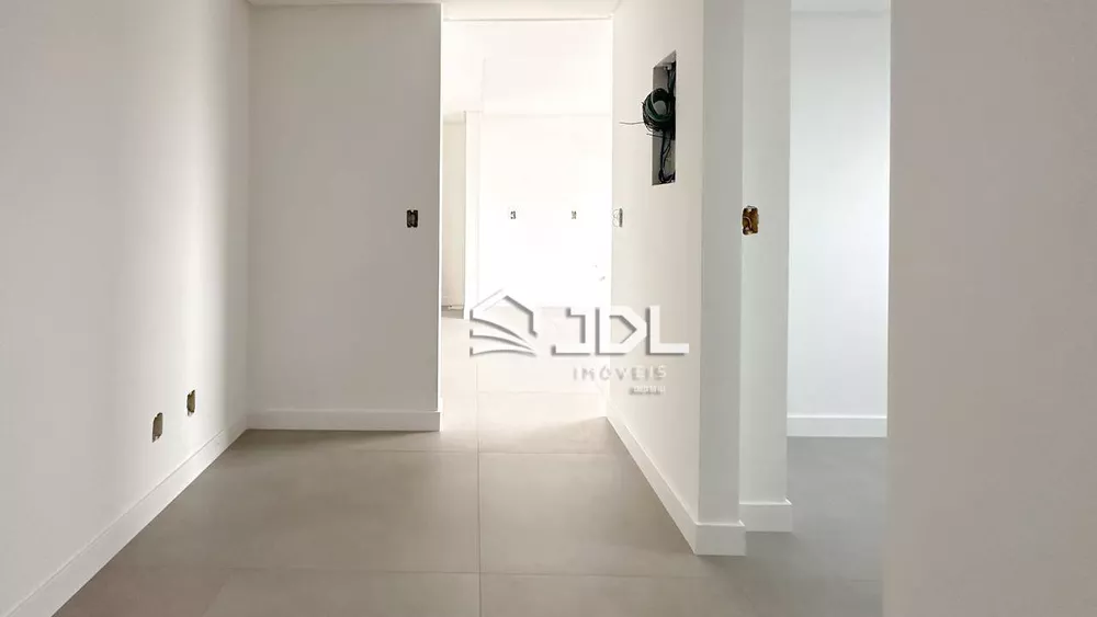 Apartamento, 1 quarto, 57 m² - Foto 2