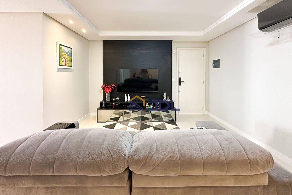 Apartamento, 3 quartos, 120 m² - Foto 2