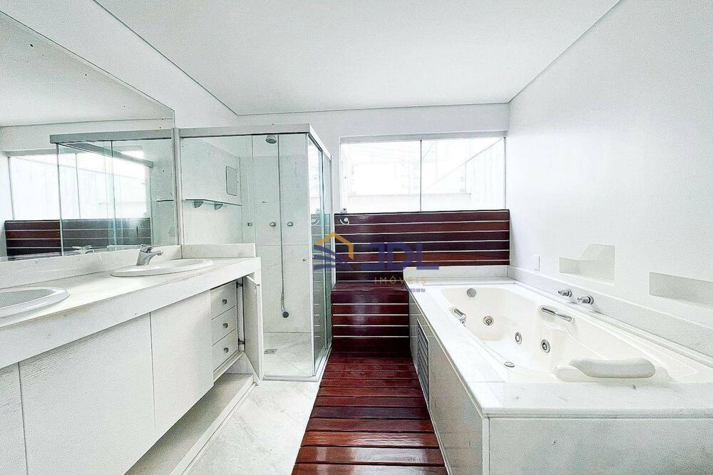 Cobertura, 3 quartos, 223 m² - Foto 15