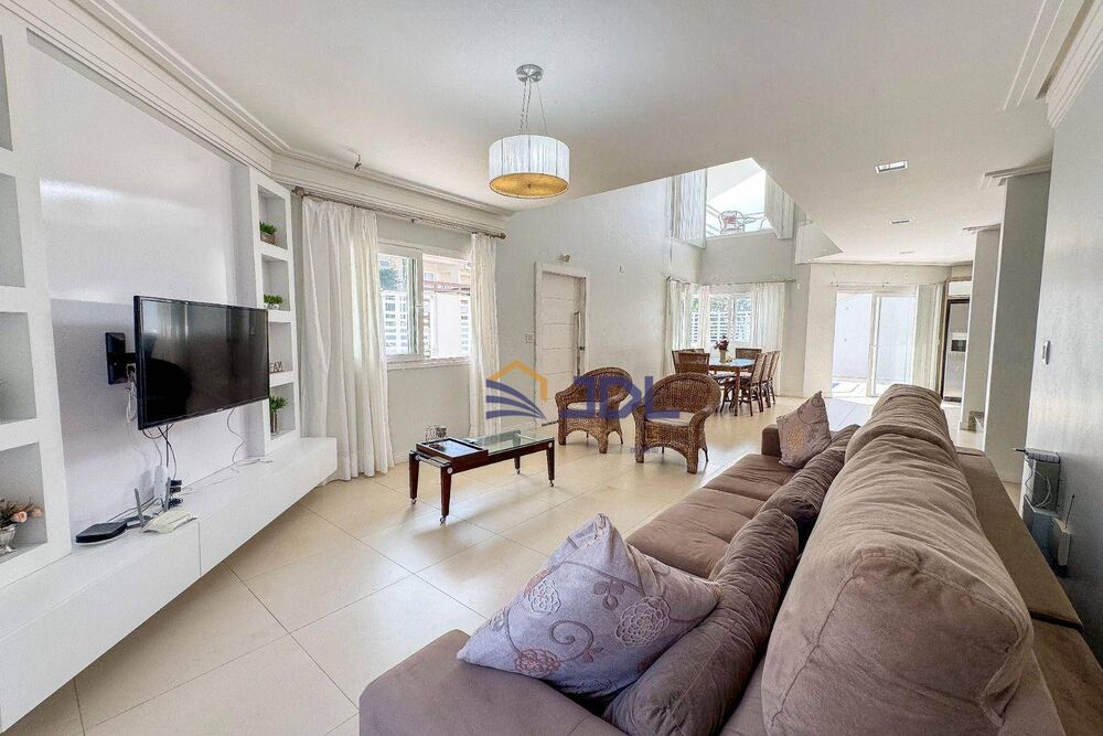 Casa, 3 quartos, 268 m² - Foto 23