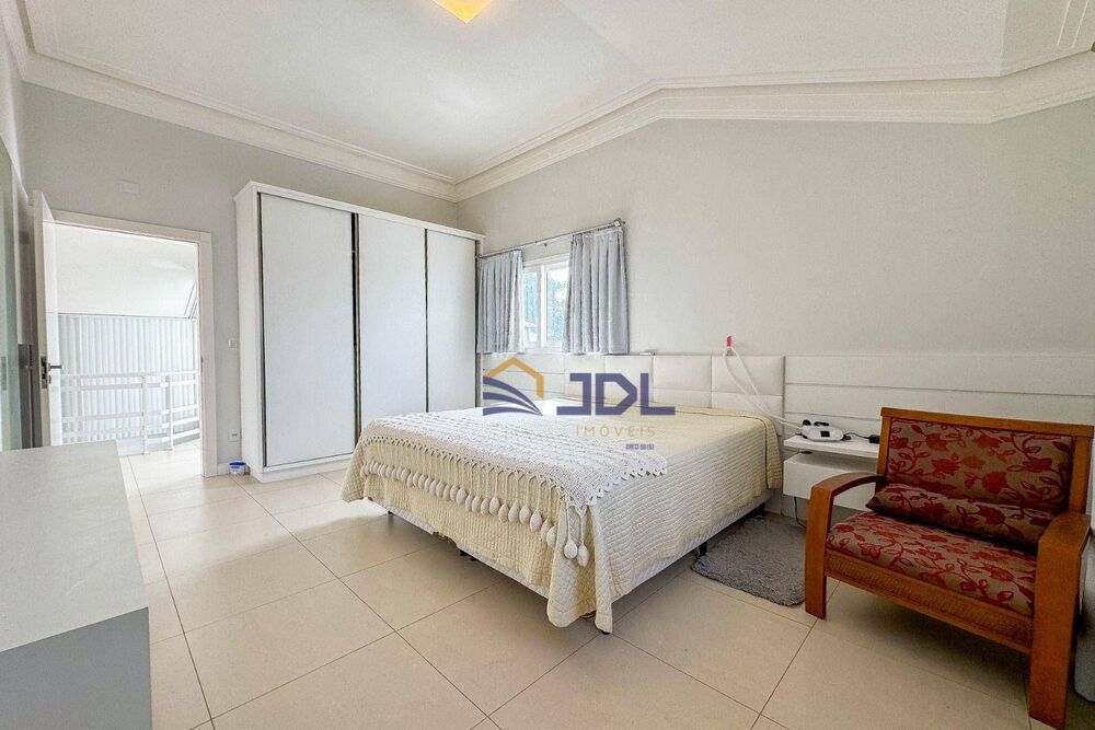 Casa, 3 quartos, 268 m² - Foto 14