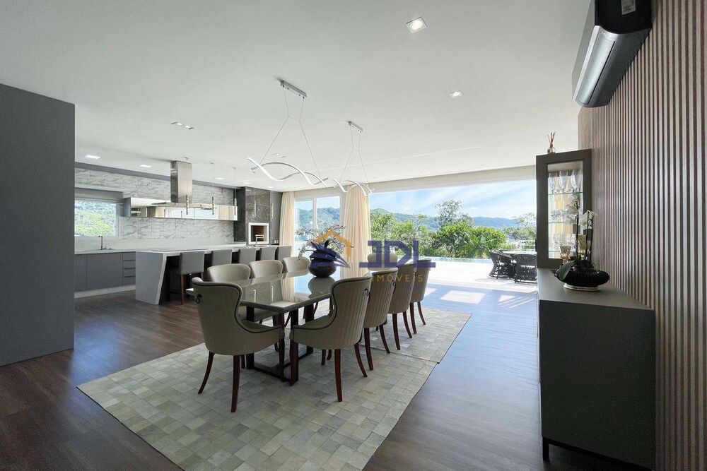 Casa à venda com 4 quartos, 754m² - Foto 8