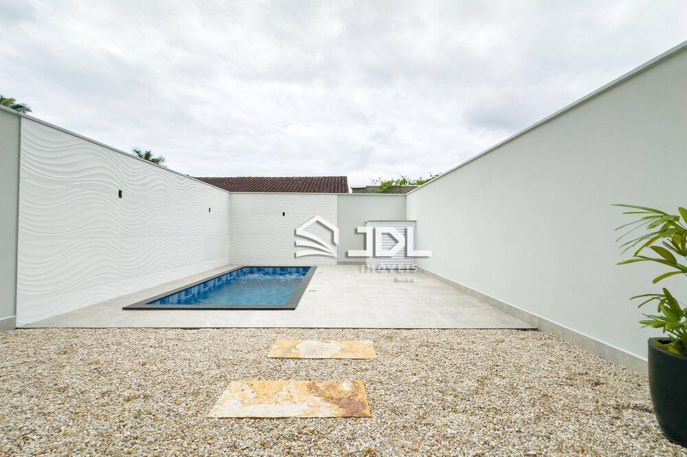 Casa, 3 quartos, 144 m² - Foto 1