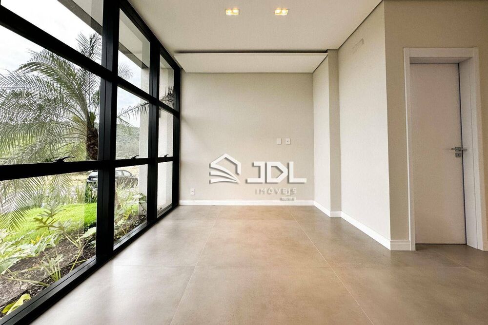 Casa de Condomínio à venda com 3 quartos, 363m² - Foto 1