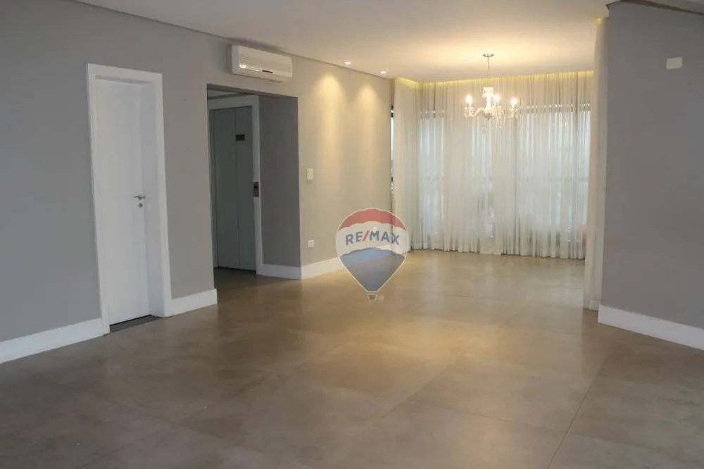 Apartamento, 3 quartos, 148 m² - Foto 1