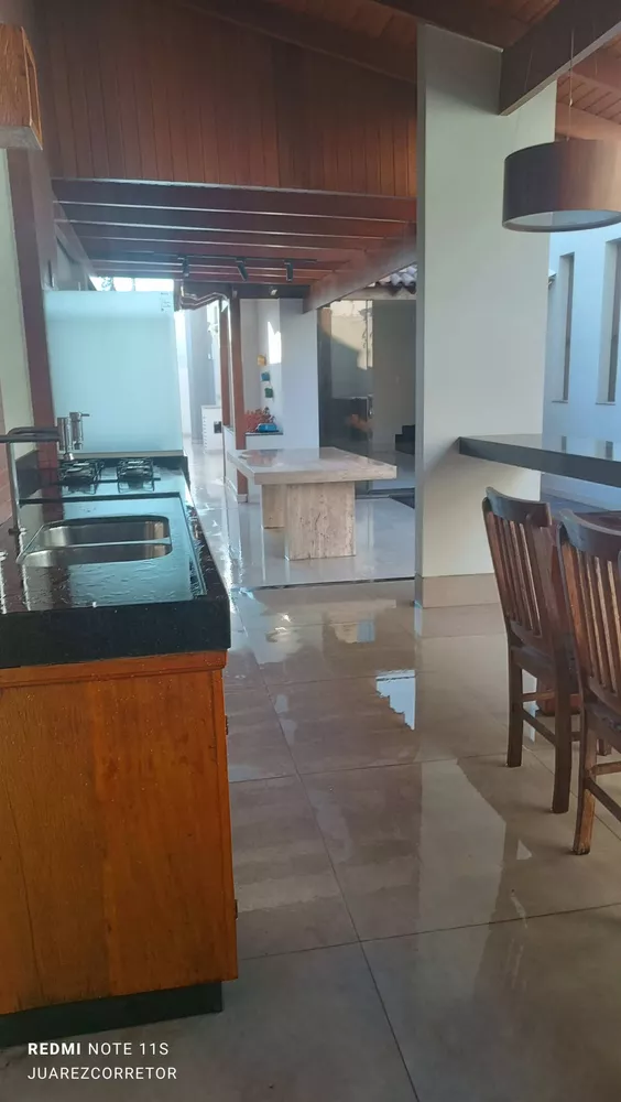 Casa, 4 quartos, 225 m² - Foto 5