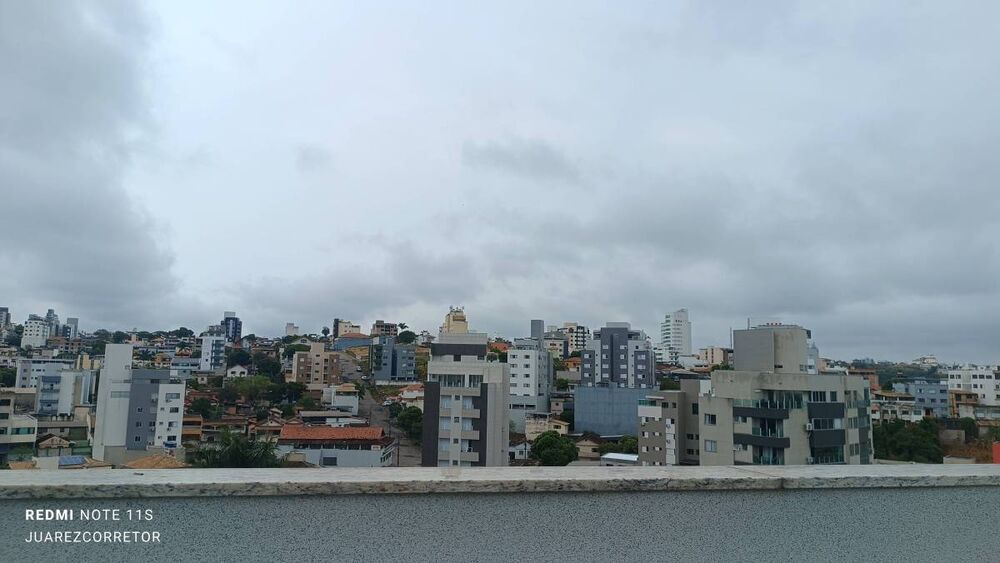 Cobertura à venda com 3 quartos, 260m² - Foto 4