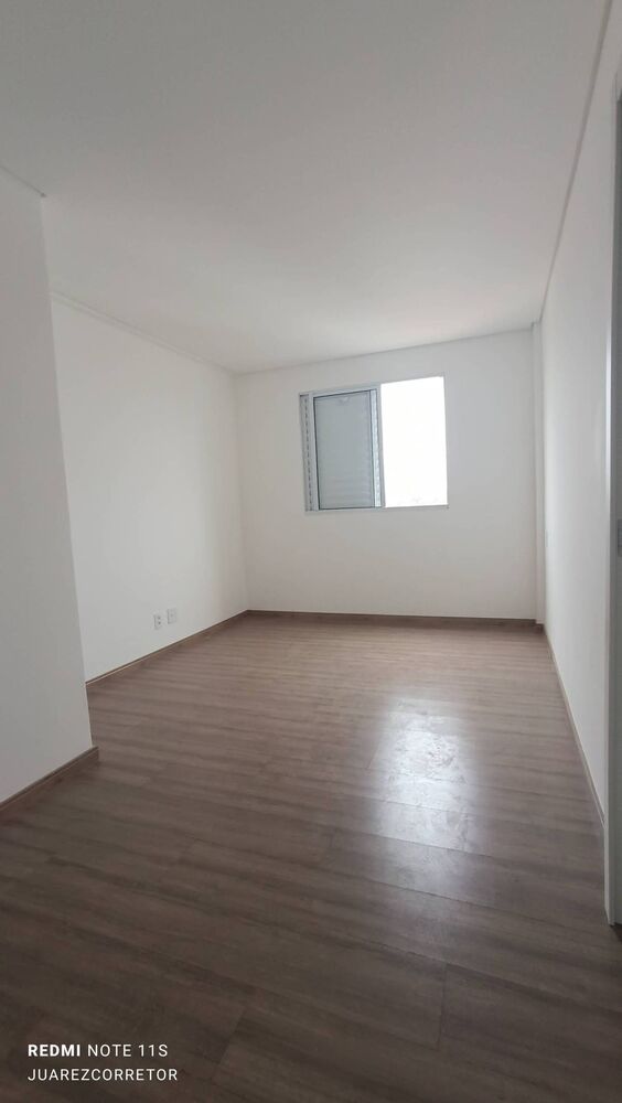 Cobertura à venda com 3 quartos, 260m² - Foto 2