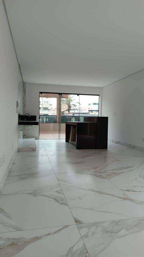 Cobertura à venda com 3 quartos, 220m² - Foto 1