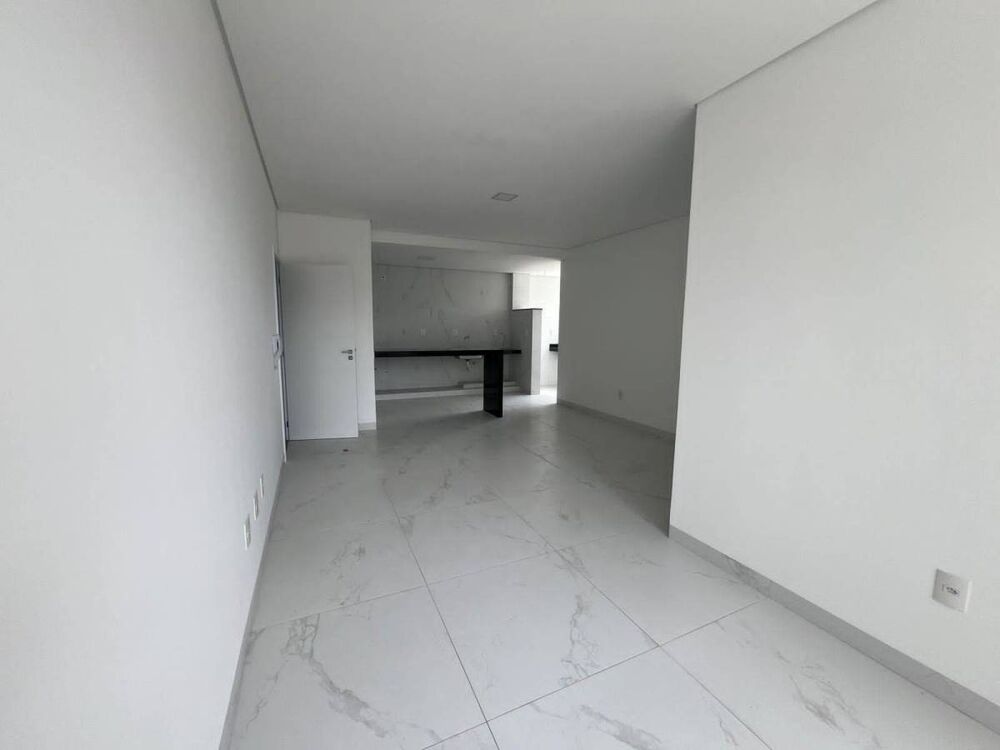 Apartamento à venda com 3 quartos, 98m² - Foto 2