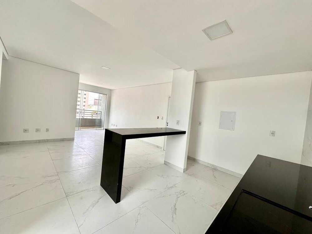Apartamento à venda com 3 quartos, 98m² - Foto 4