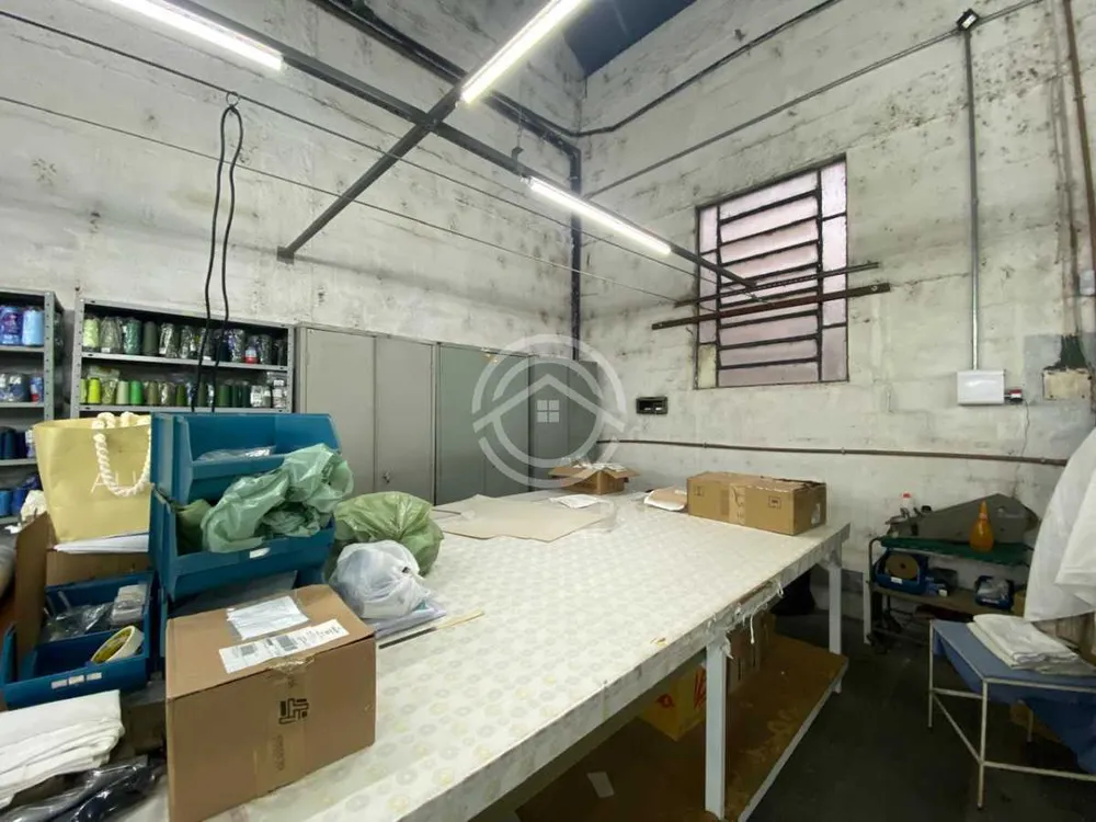Depósito-Galpão, 428 m² - Foto 1
