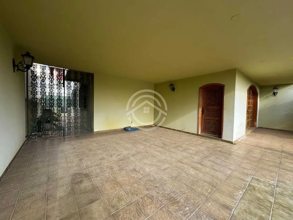 Casa, 4 quartos, 270 m² - Foto 8