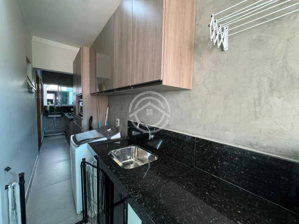 Casa, 5 quartos, 197 m² - Foto 1