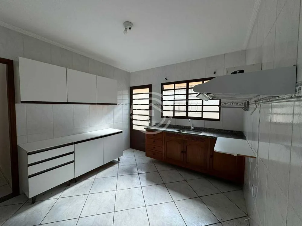Casa, 3 quartos, 132 m² - Foto 2