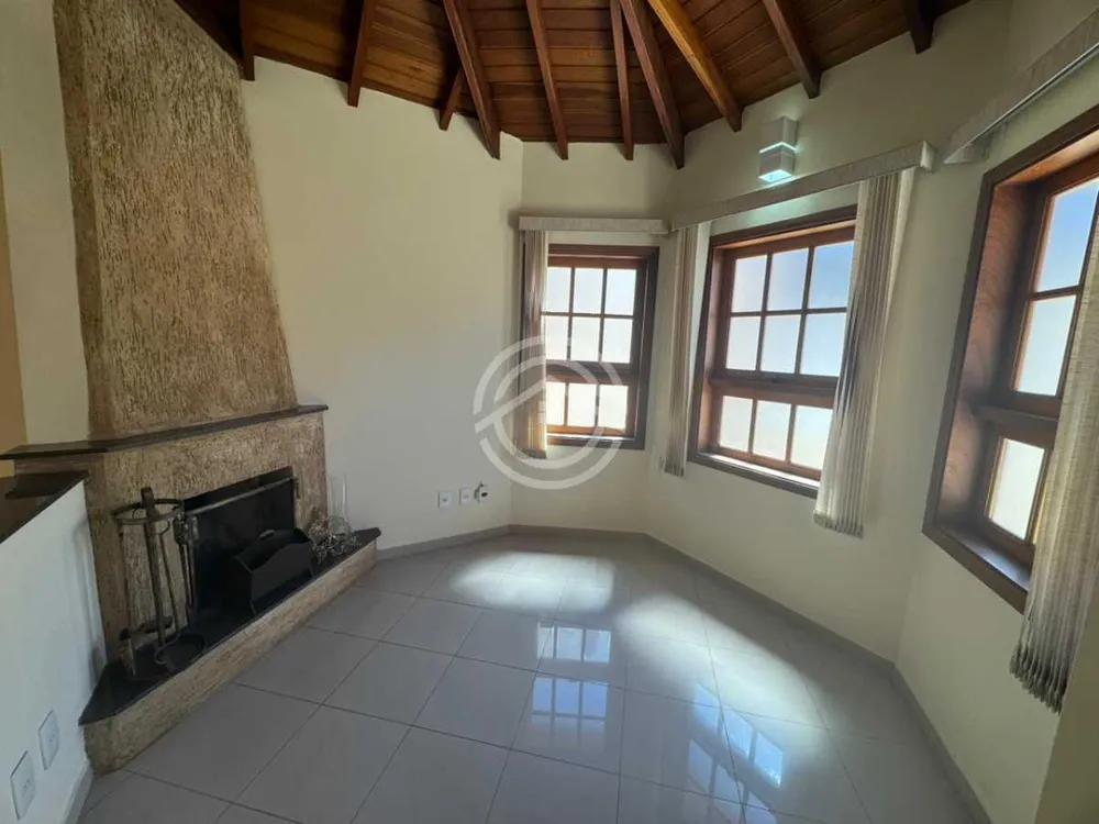 Casa, 3 quartos, 247 m² - Foto 2