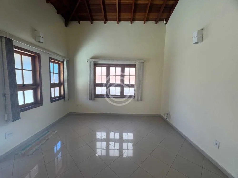 Casa, 3 quartos, 247 m² - Foto 1