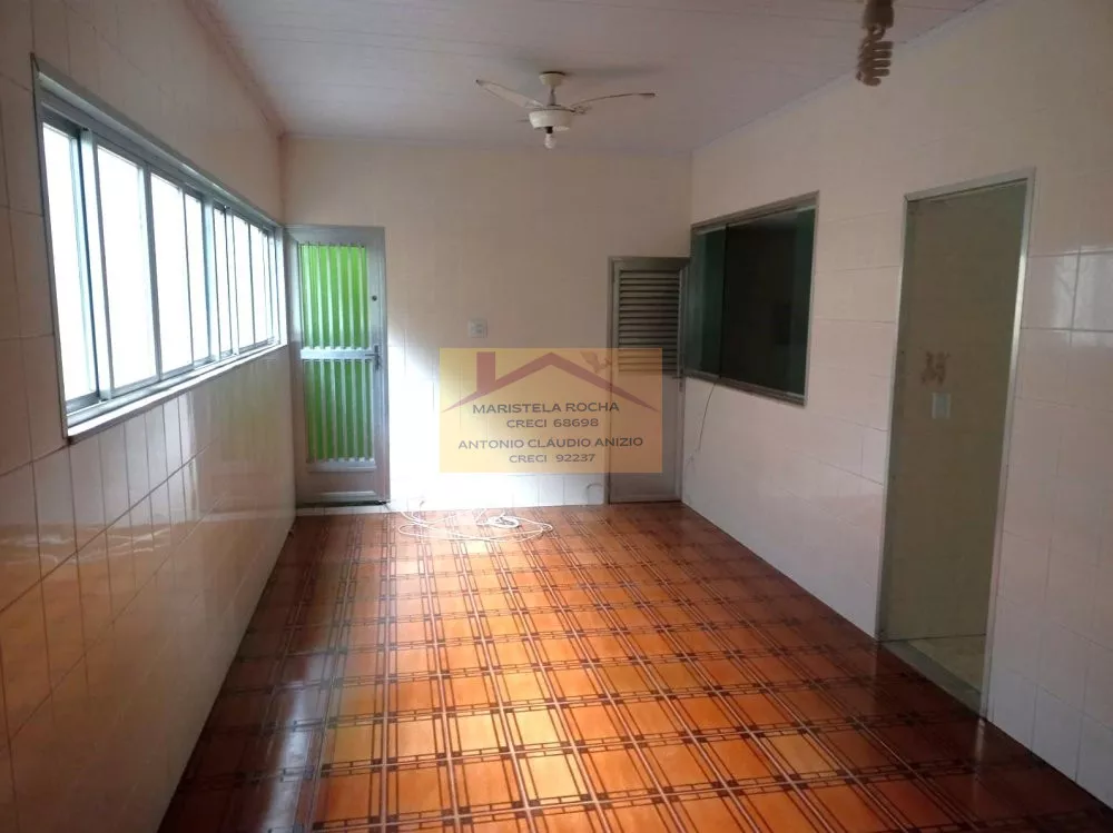 Casa, 3 quartos, 190 m² - Foto 1