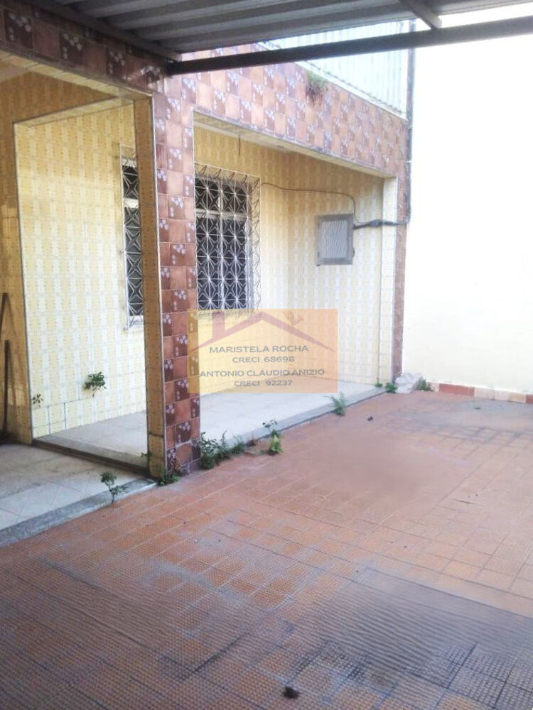 Casa, 3 quartos, 258 m² - Foto 2