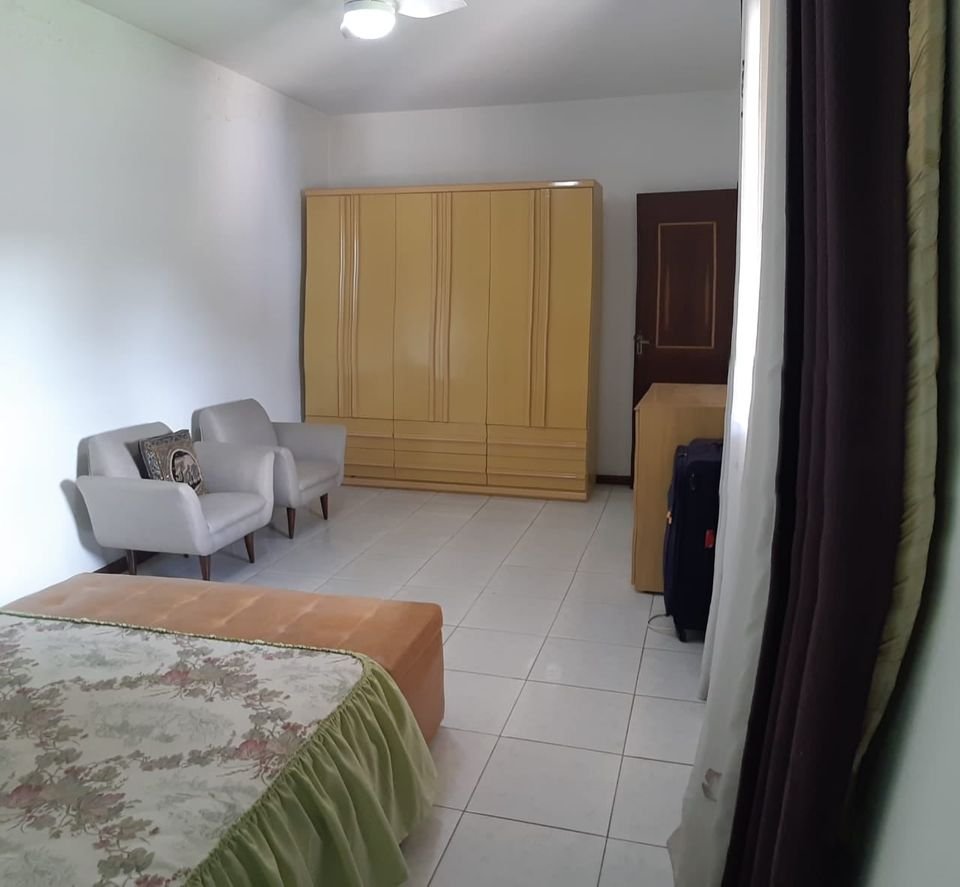 Casa à venda com 4 quartos, 230m² - Foto 4