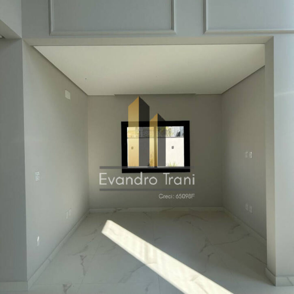 Casa, 4 quartos, 354 m² - Foto 1