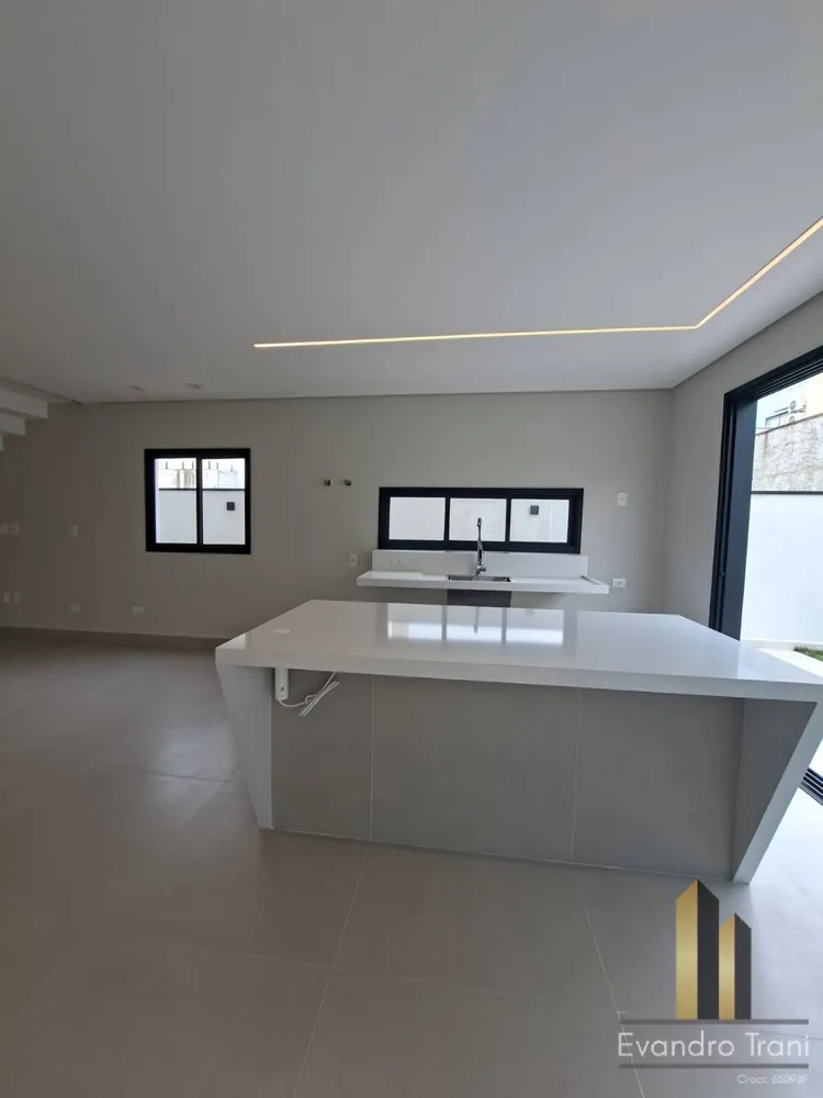 Casa, 3 quartos, 200 m² - Foto 1