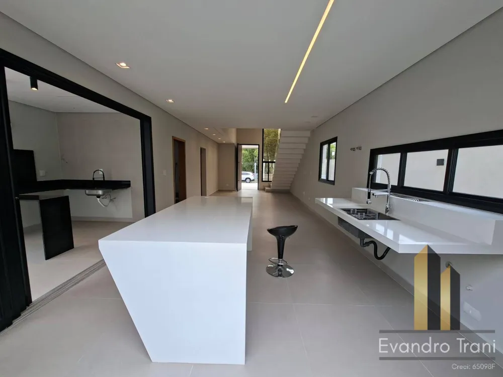 Casa, 3 quartos, 200 m² - Foto 3