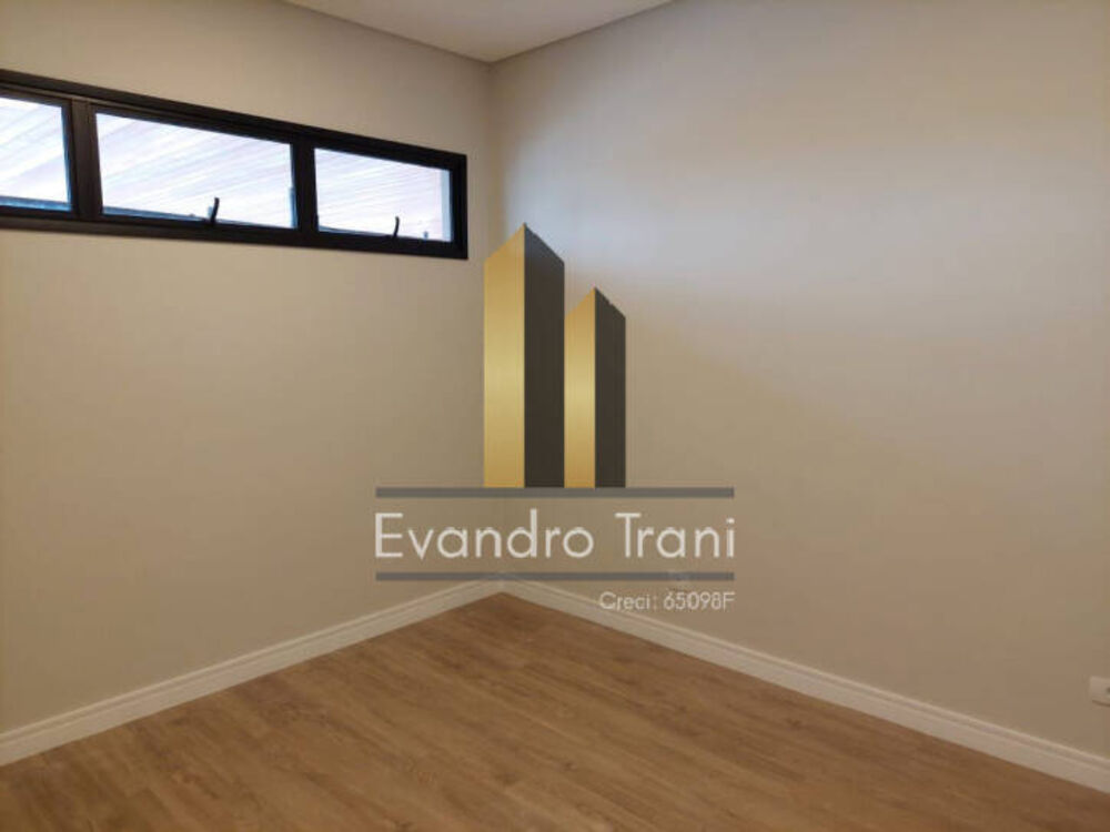 Casa à venda com 4 quartos, 237m² - Foto 4