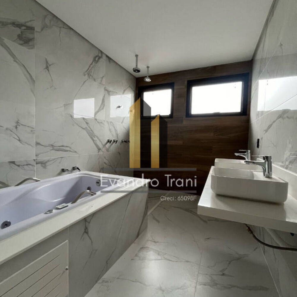 Casa, 4 quartos, 300 m² - Foto 1