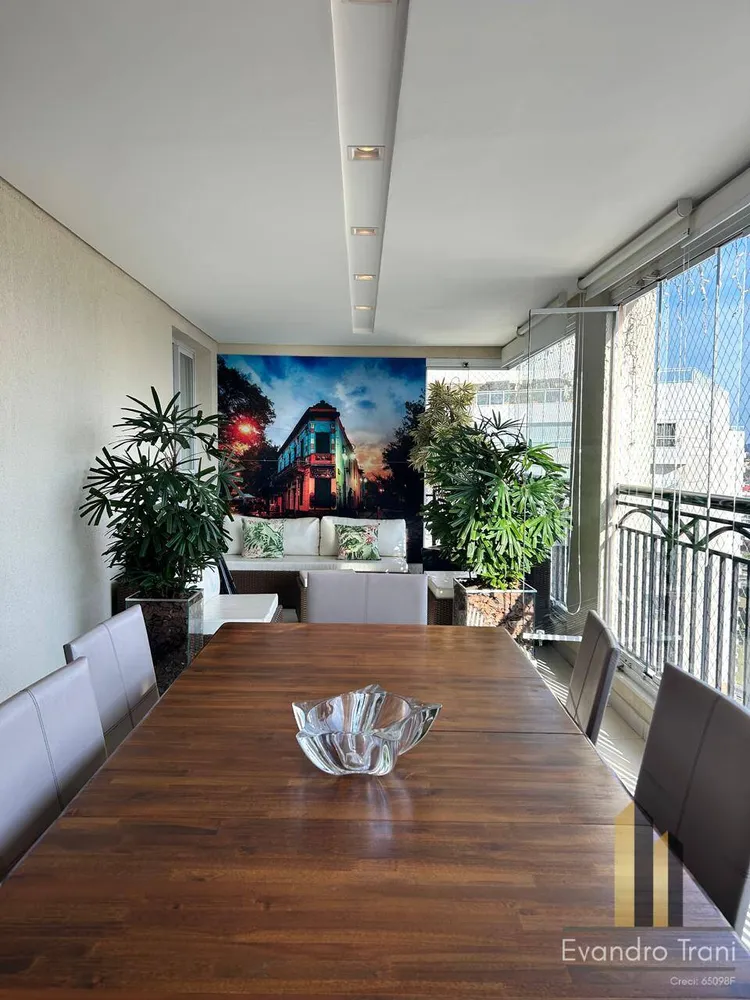 Apartamento, 3 quartos, 176 m² - Foto 1