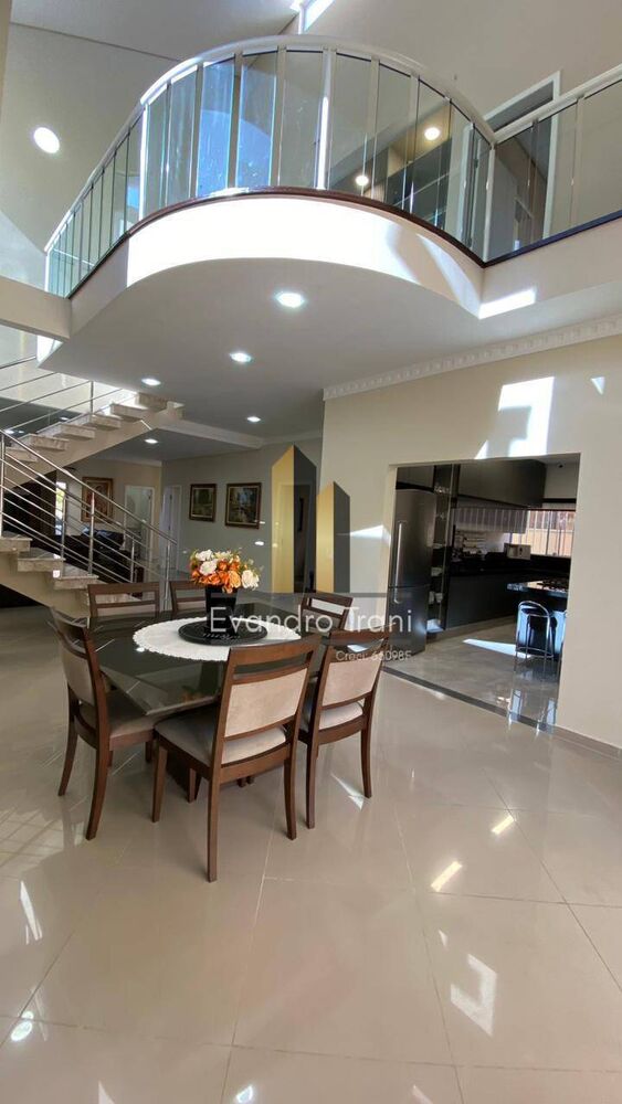 Casa, 5 quartos, 360 m² - Foto 3