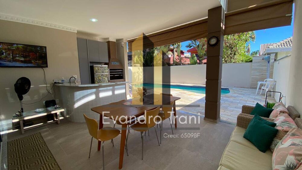 Casa, 5 quartos, 360 m² - Foto 1